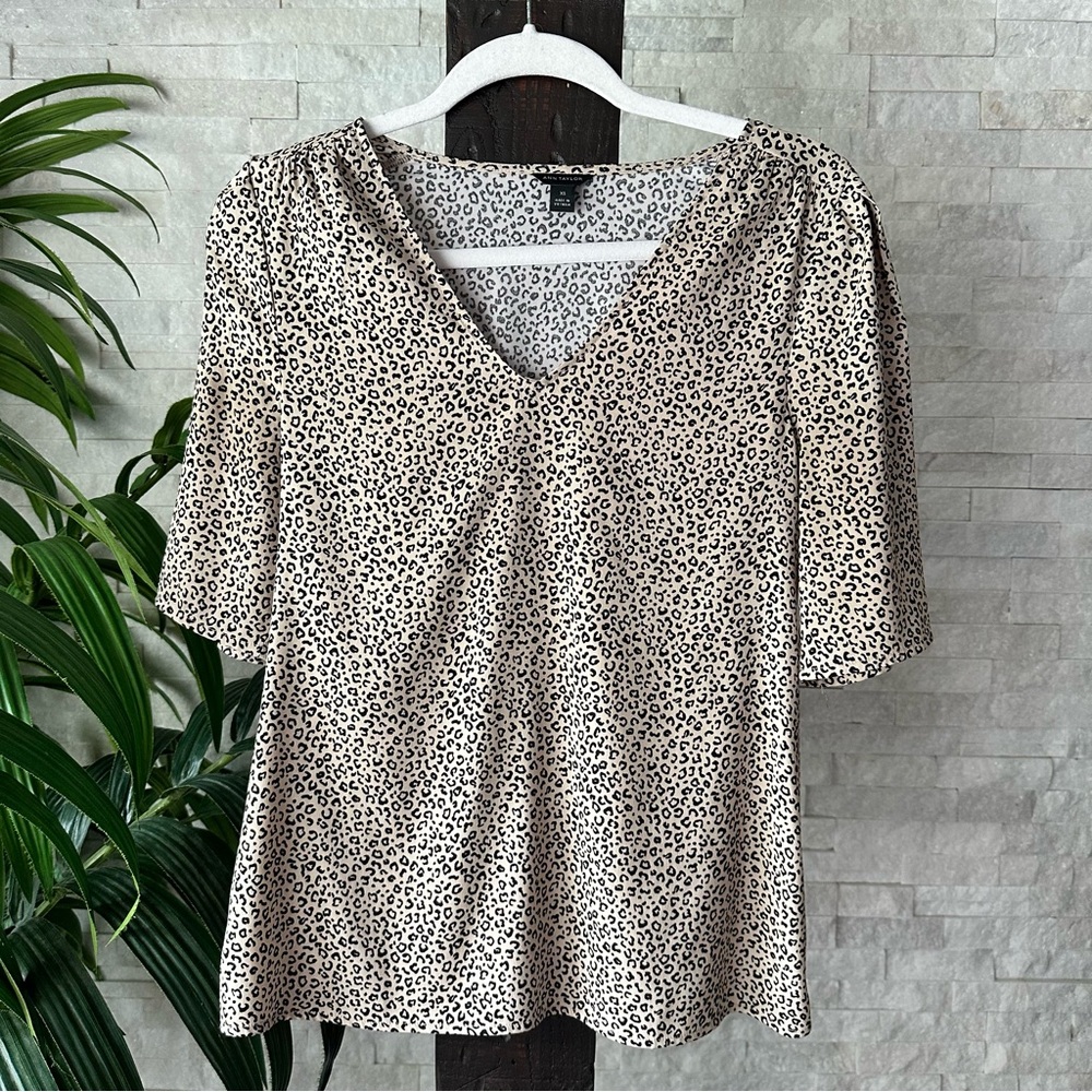ANN TAYLOR Cream Black Animal Cheetah Print V Neck Blouse Size XS